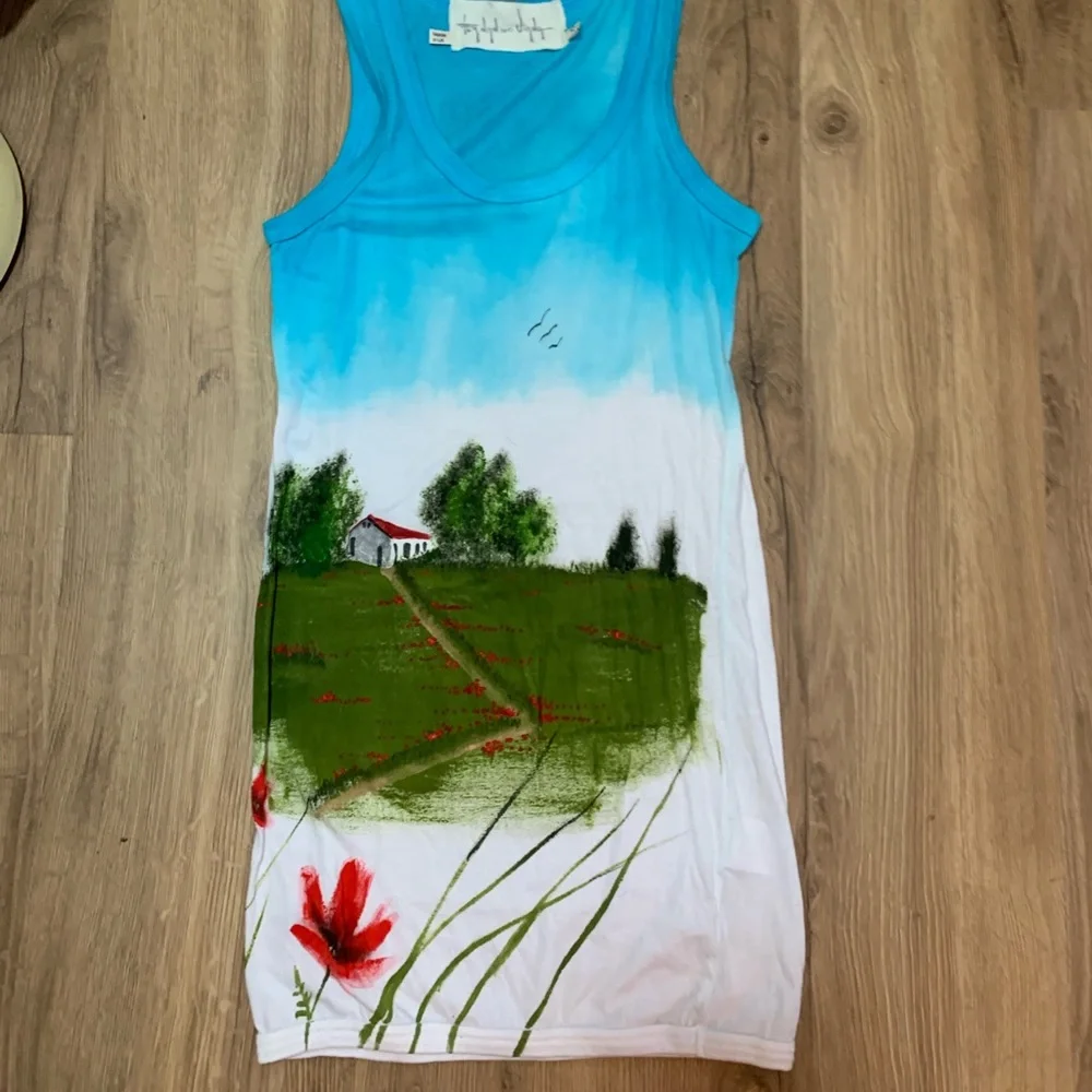 One of a kind, Beautiful hand painted top. Never worn. - Picture 1 of 3